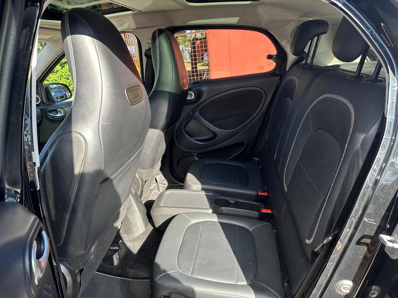 Smart ForFour BRABUS 0.9 Turbo twinamic Xclusive *PROMO*