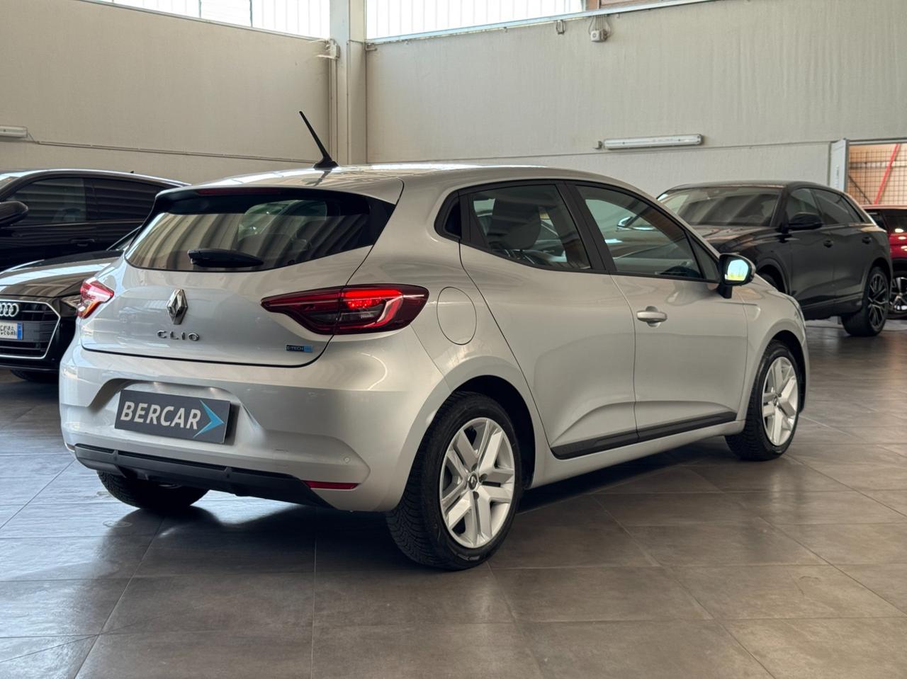 Renault Clio 5 Porte Clio 1.6 E-Tech hybrid Business 140cv auto