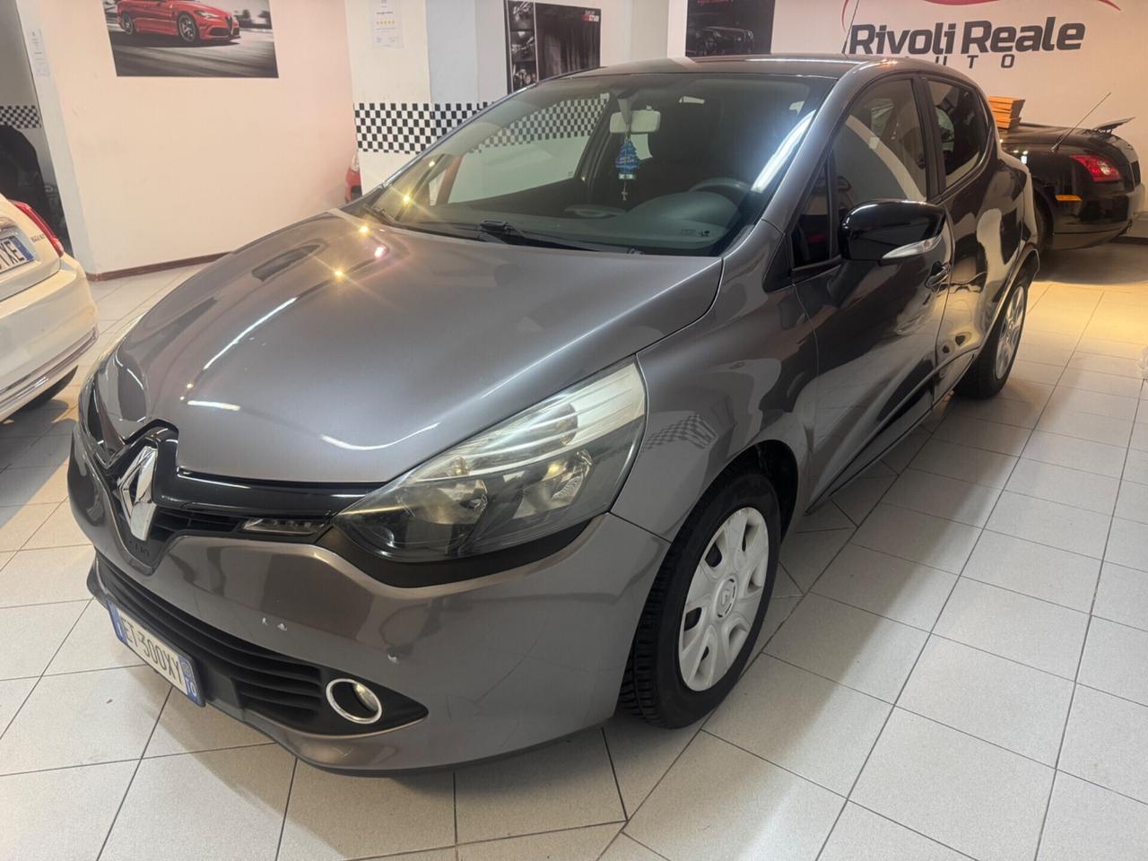 Clio 1.2 75CV GPL CASA MADRE