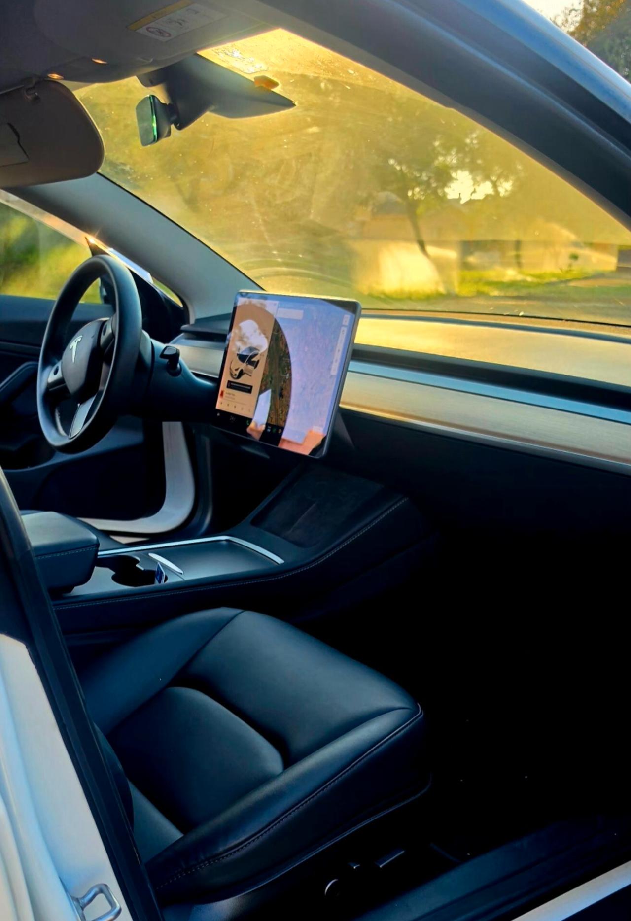 Tesla Model 3 Long Range AWD Performance
