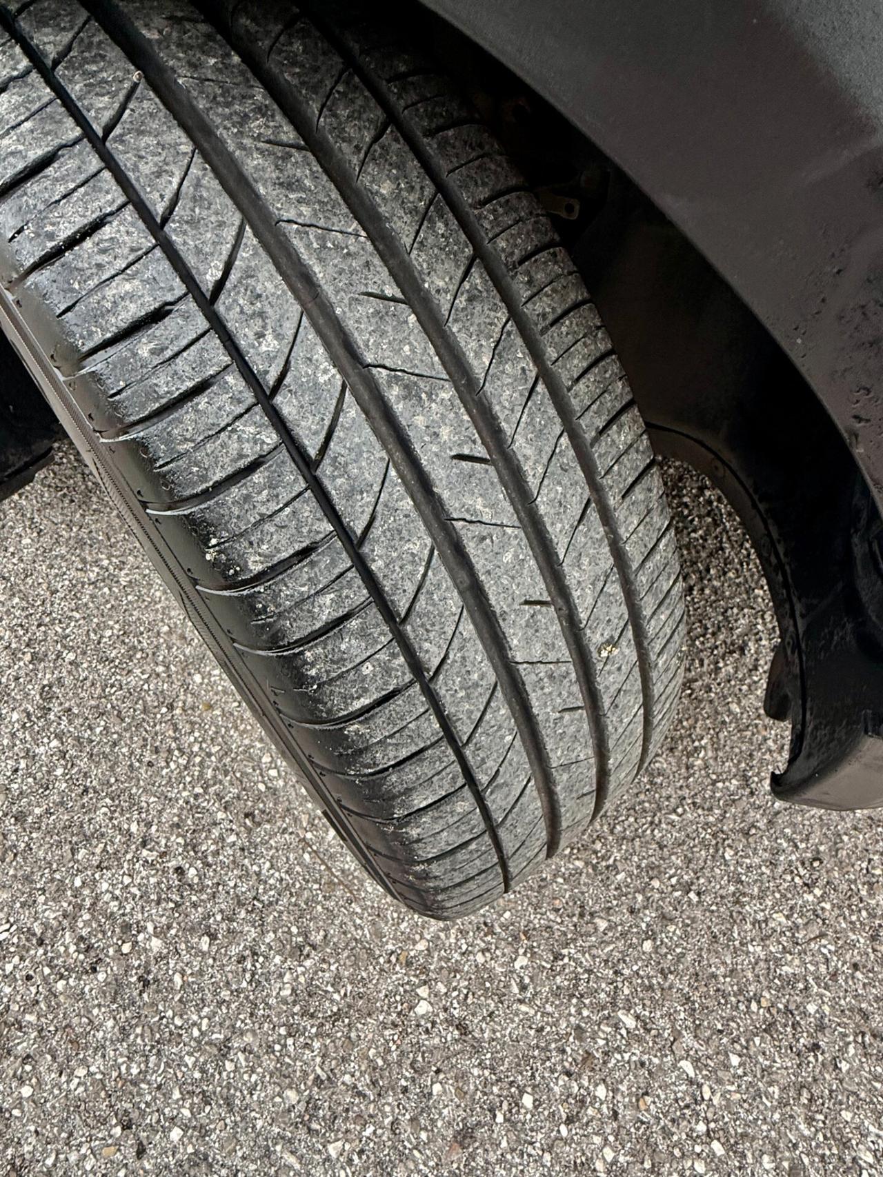 " UNA CHICCA " Mini 1.5 One D Business 5 porte