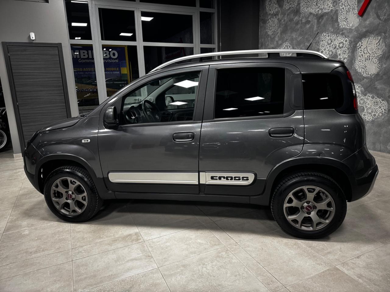 FIAT PANDA CROSS 4x4 900 T AIR