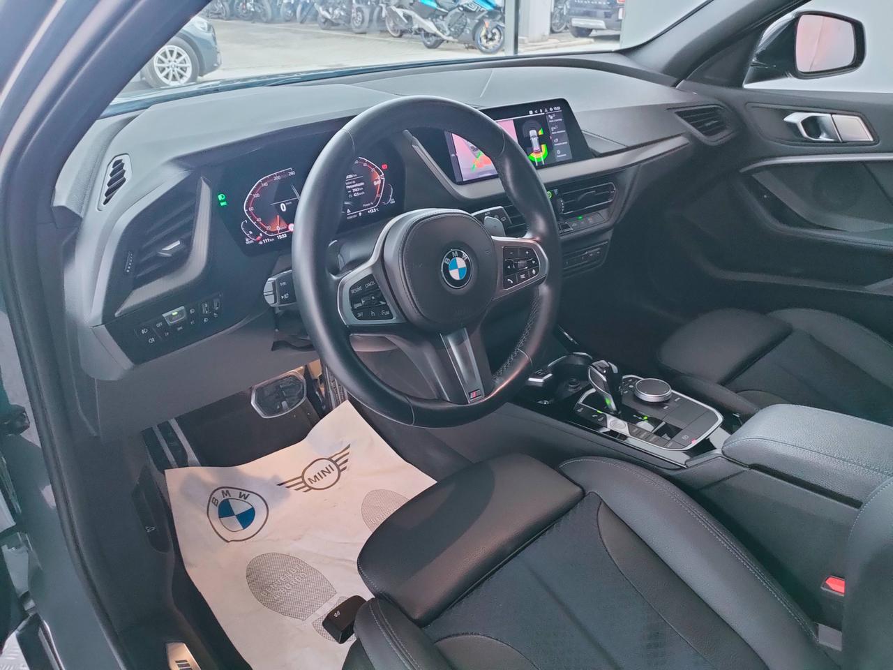 BMW Serie 1 F40 - 118d Msport auto