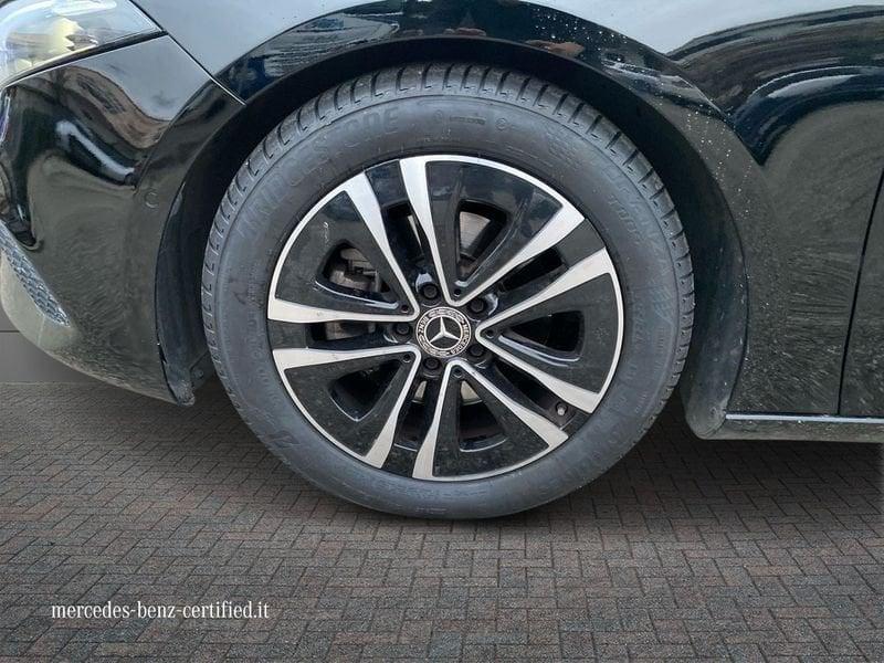 Mercedes-Benz Classe A A 180 d Progressive Advanced auto