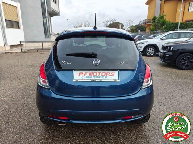 LANCIA Ypsilon 1.0 FireFly 5 porte S&S Hybrid Ecochic Gold
