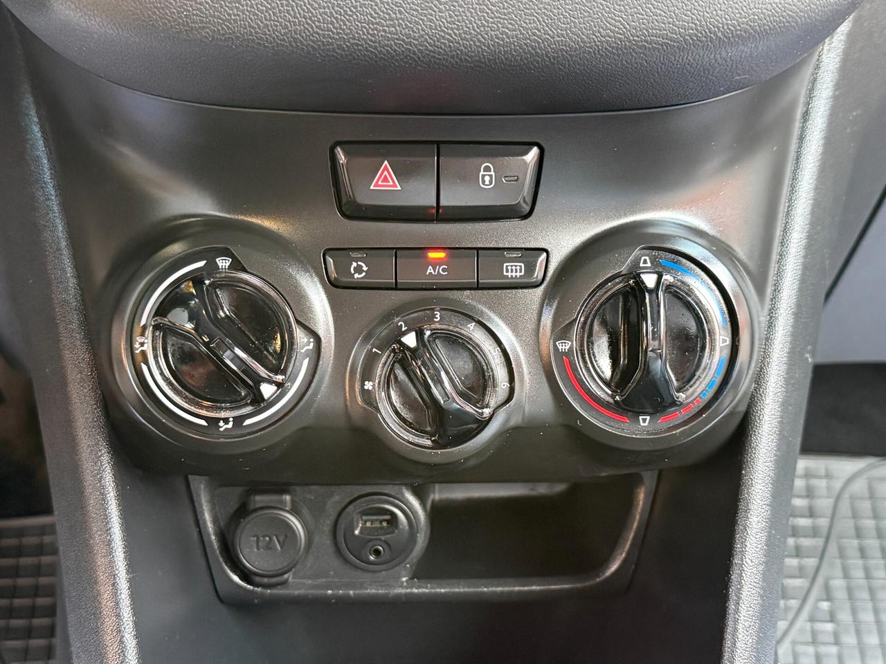 Peugeot 208 1.0 VTi 68CV 5P *KM 79.000 - 2013
