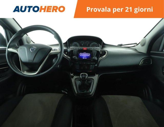 LANCIA Ypsilon 1.2 69 CV 5 porte Platinum