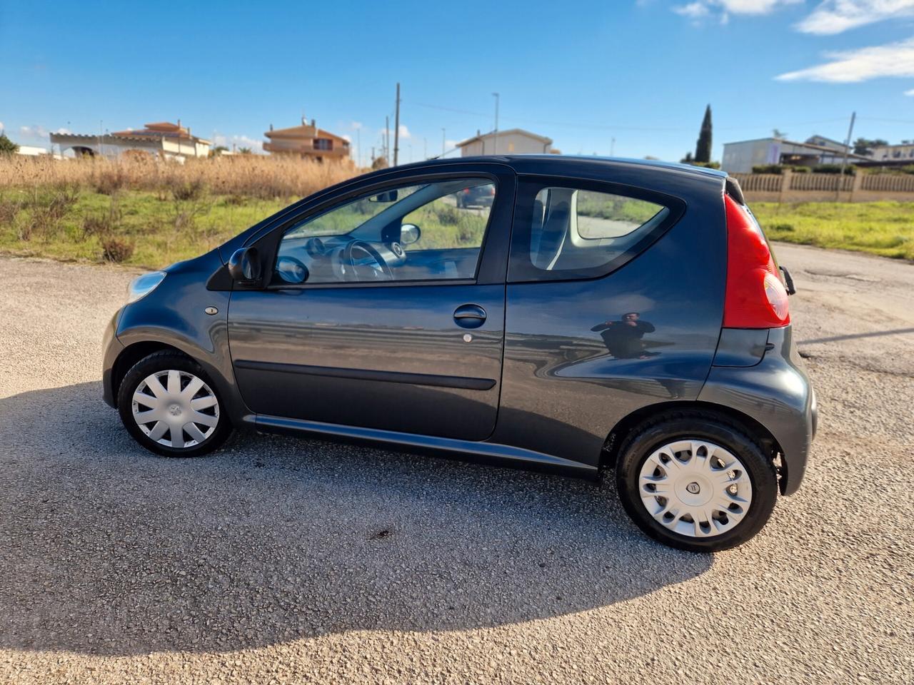 Peugeot 107 1.0 68CV 3p. Desir