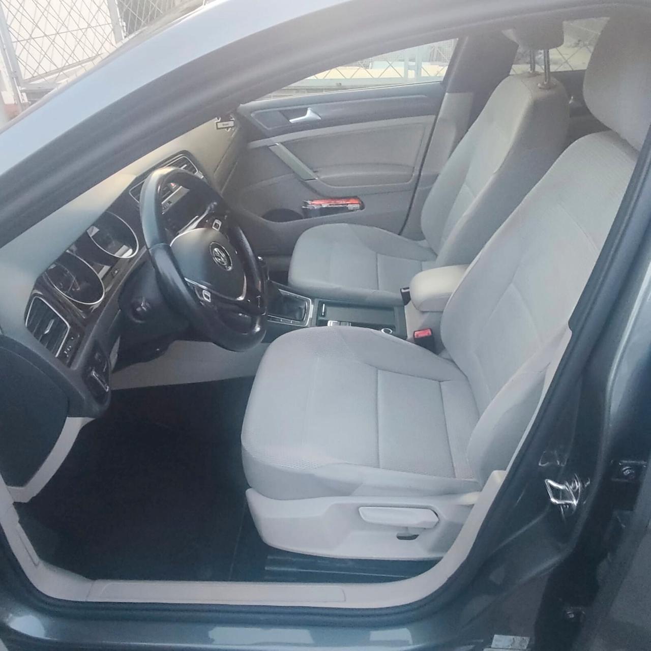 Volkswagen Golf 1.6 TDI