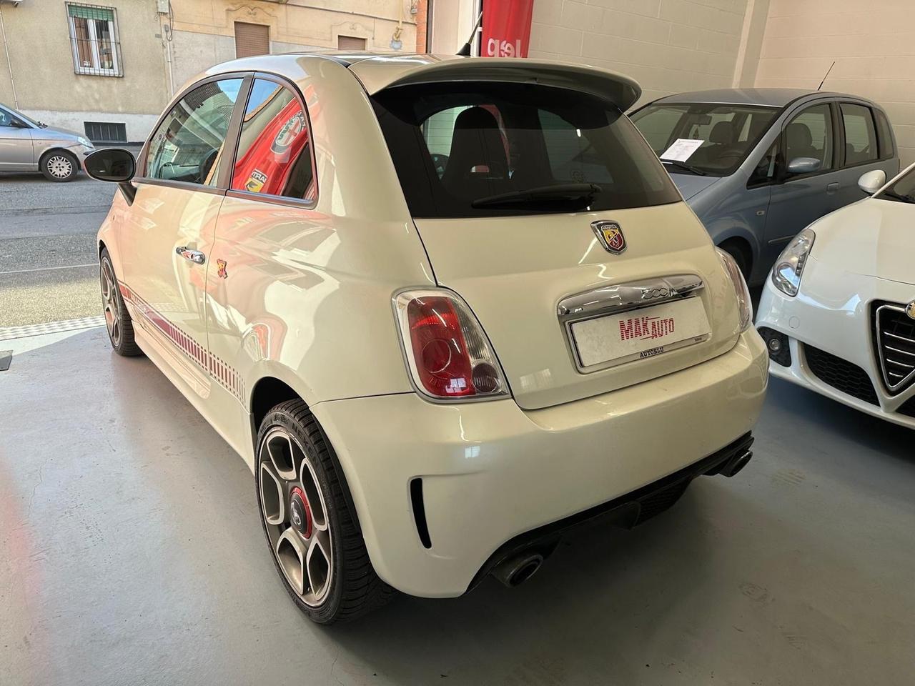 Abarth 500 1.4 Turbo T-Jet pari al nuovo