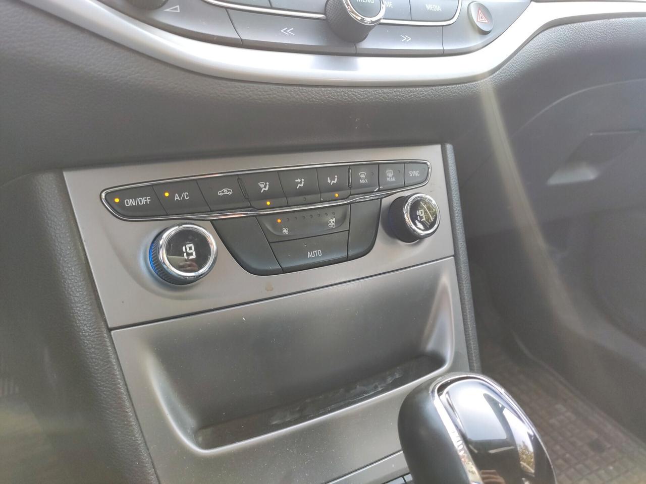 Opel Astra 1.6 CDTI 136CV 4 porte aut.