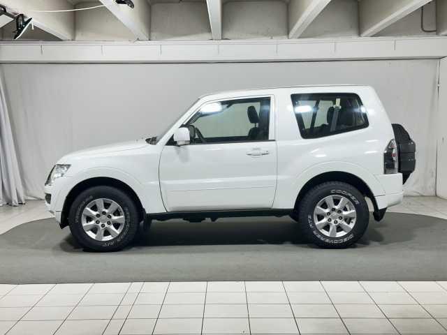 Mitsubishi Pajero 3.2 DI-D 16V auto 3 porte