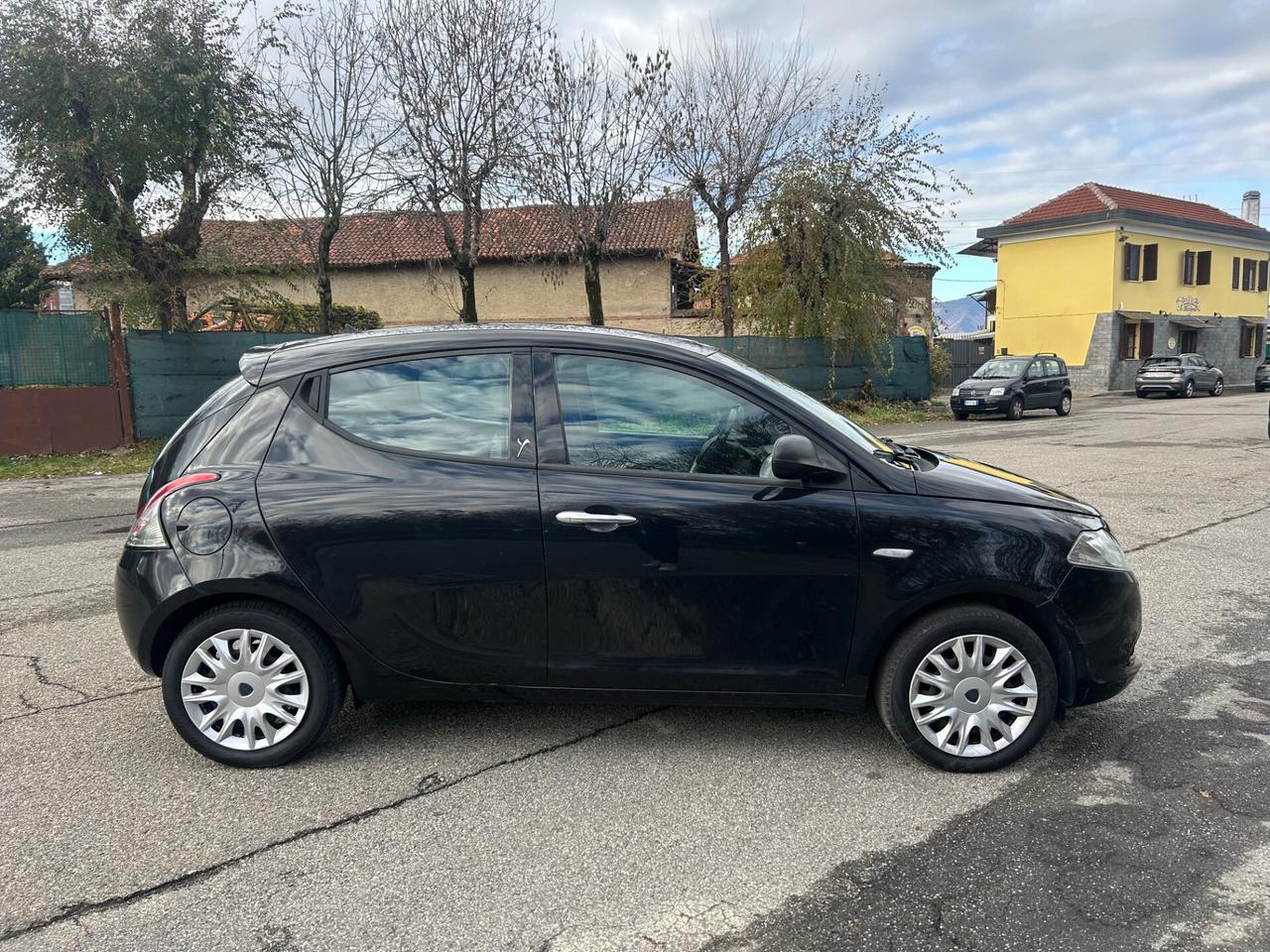 Lancia Ypsilon 1.2 69 CV 5 porte GPL Ecochic Unyca