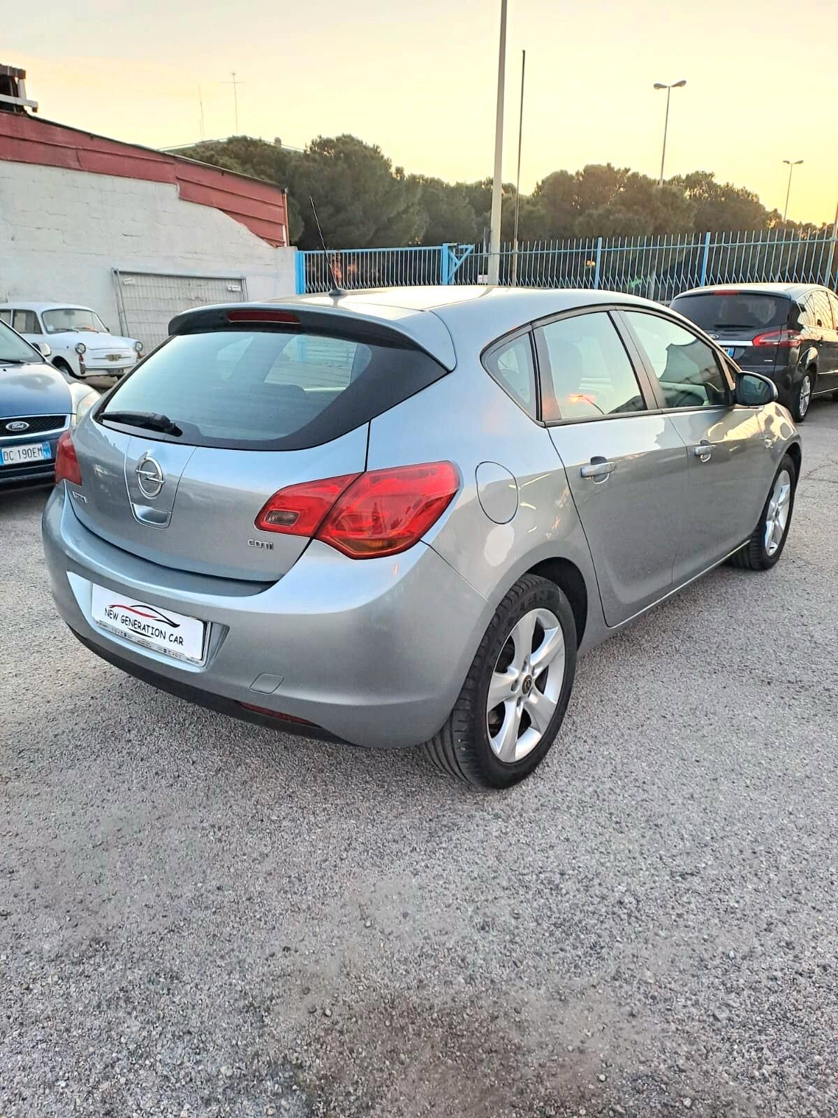 Opel Astra 1.7 CDTI 110CV 5 porte Elective