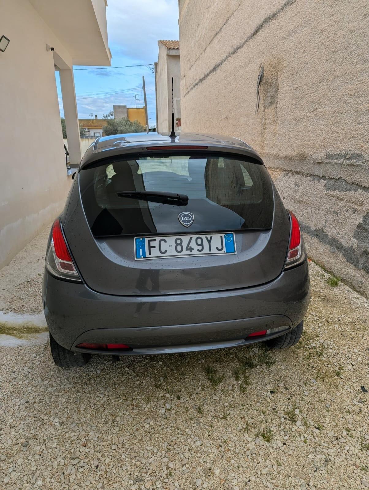 Lancia Ypsilon 1.2 69 CV 5 porte GPL Ecochic Mya