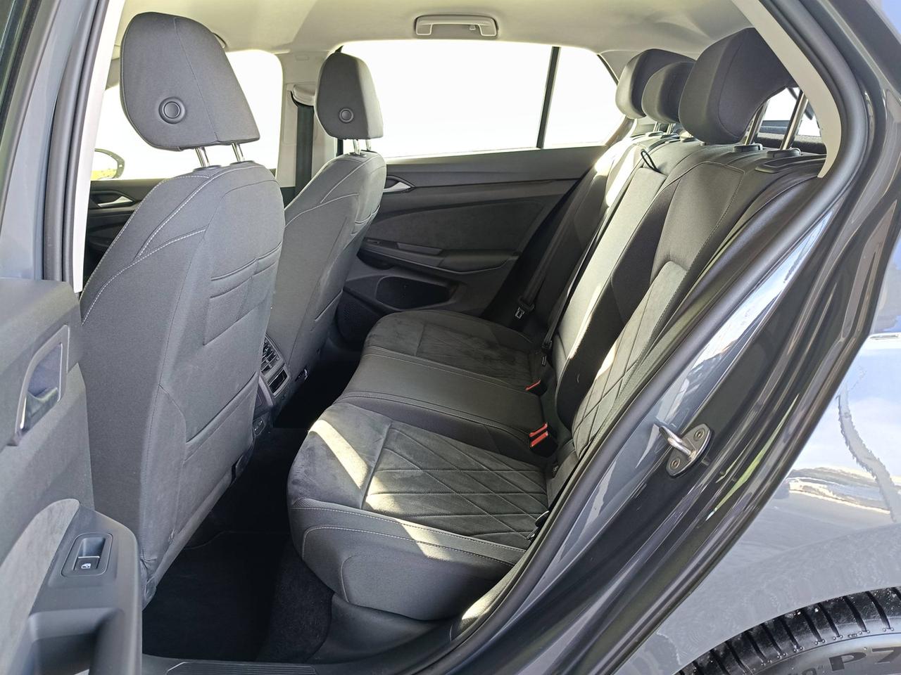 VOLKSWAGEN Golf VIII 2020 - Golf 2.0 tdi Style 150cv dsg