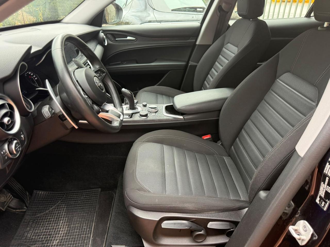 Alfa Romeo Stelvio 2.2 TD 190CV AT8 Q4 Business