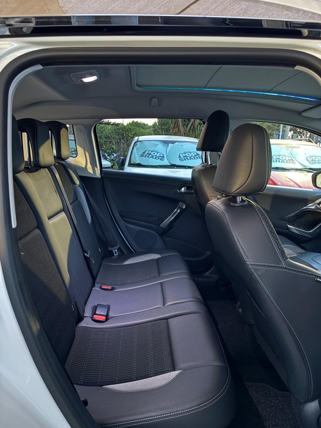 Peugeot 2008 1.6 VTi 120CV Allure no bagno d'olio