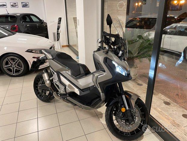 Honda X-Adv 750cc anno 2019 Grigio opaco km 6000