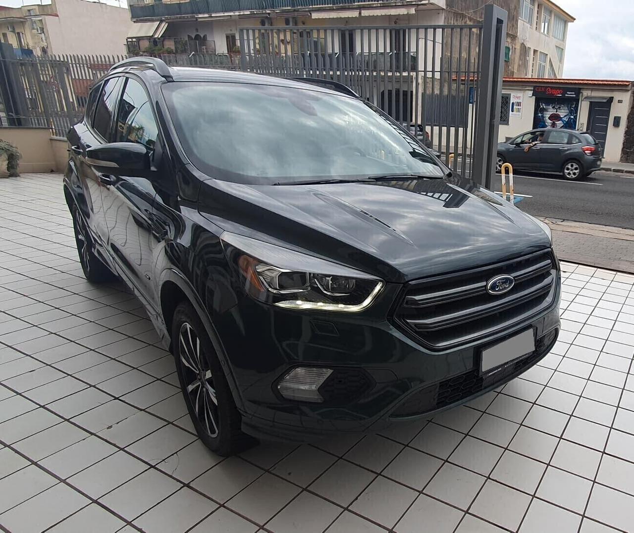 Ford Kuga 2.0 TDCI 150 CV 4WD Powershift ST-Line F1