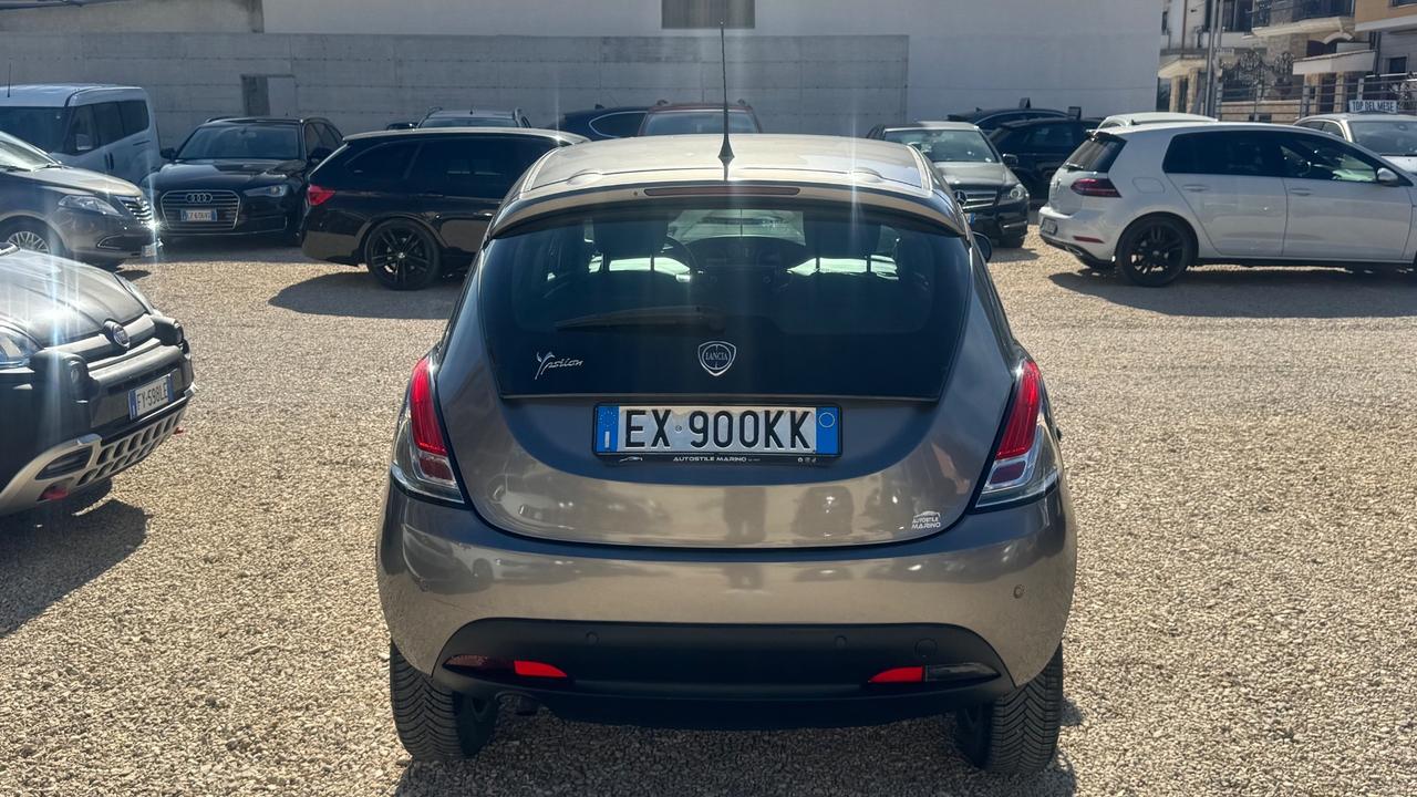 Lancia Ypsilon 0.9 TwinAir 85 CV 5 porte Metano Ecochic Gold