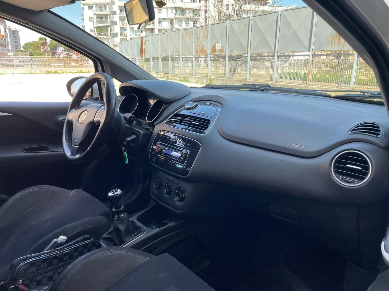 Fiat Punto Easy 1.4benz5 porte Natural Power Street Full Perfett