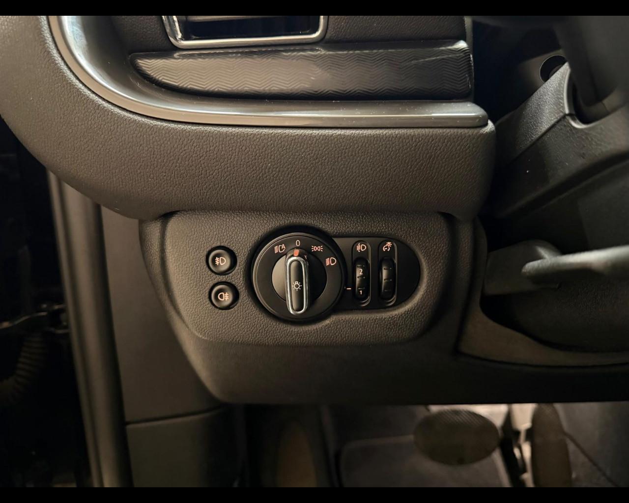 MINI Mini Clubman (F54) - Mini 1.5 Cooper Business Clubman