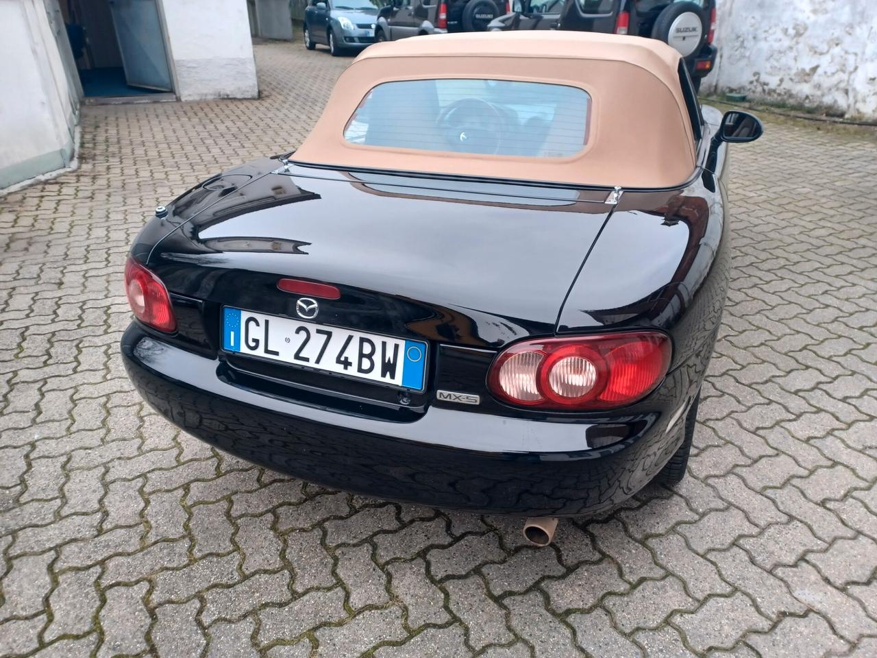 Mazda MX-5 1.6i 16V cat