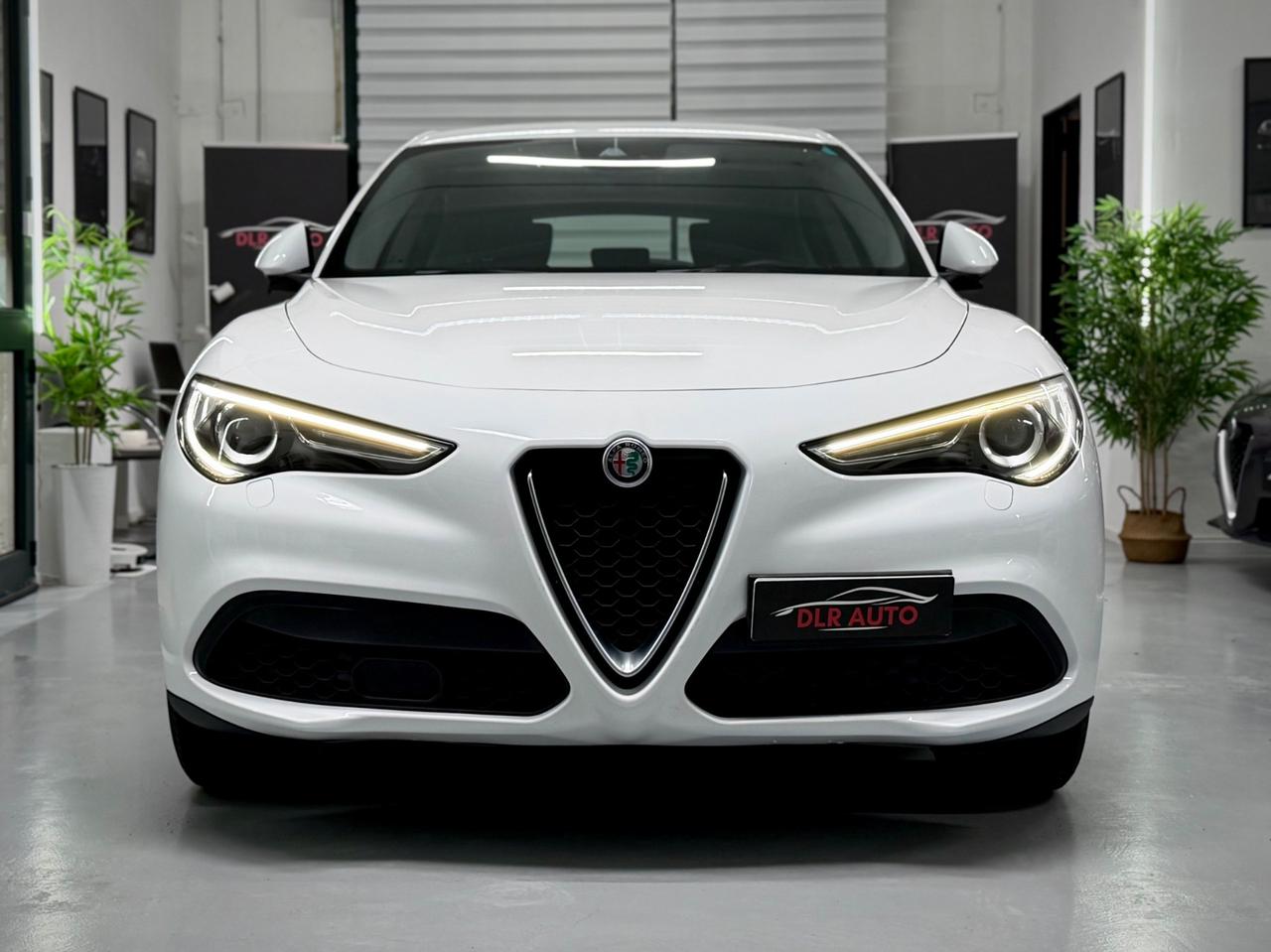 Alfa Romeo Stelvio 2.2 Turbodiesel 160 CV AT8 RWD Executive