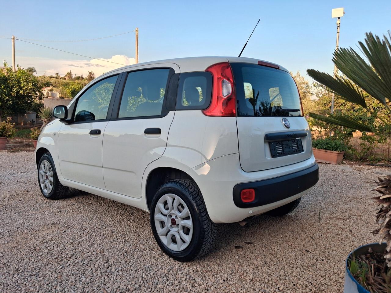 Fiat Panda 0.9 TwinAir Natural Power solo64.000km