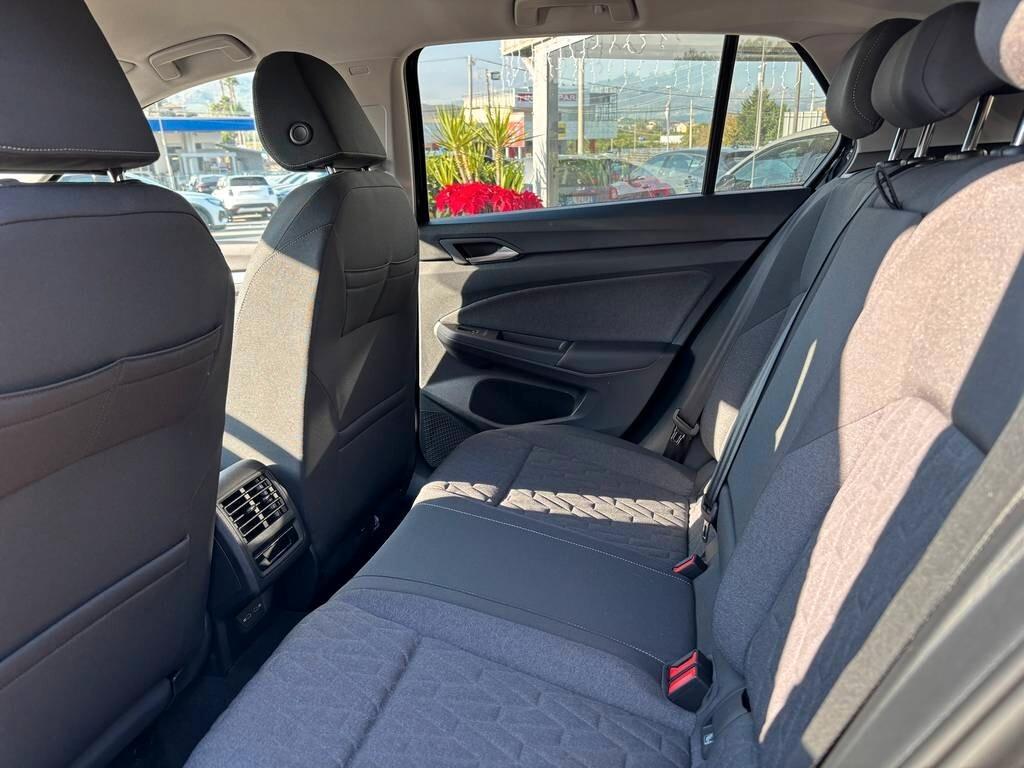 Volkswagen Golf 1.5 TSI eHybrid DSG Style 2025 / KM 0 IVA ESPOSTA TUA A SOLI 315 Euro al mese