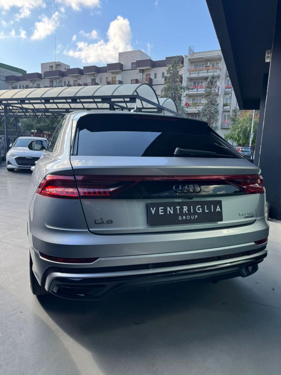 Audi Q8 50 TDI 286 CV SLINE HYBRID TETTO LED