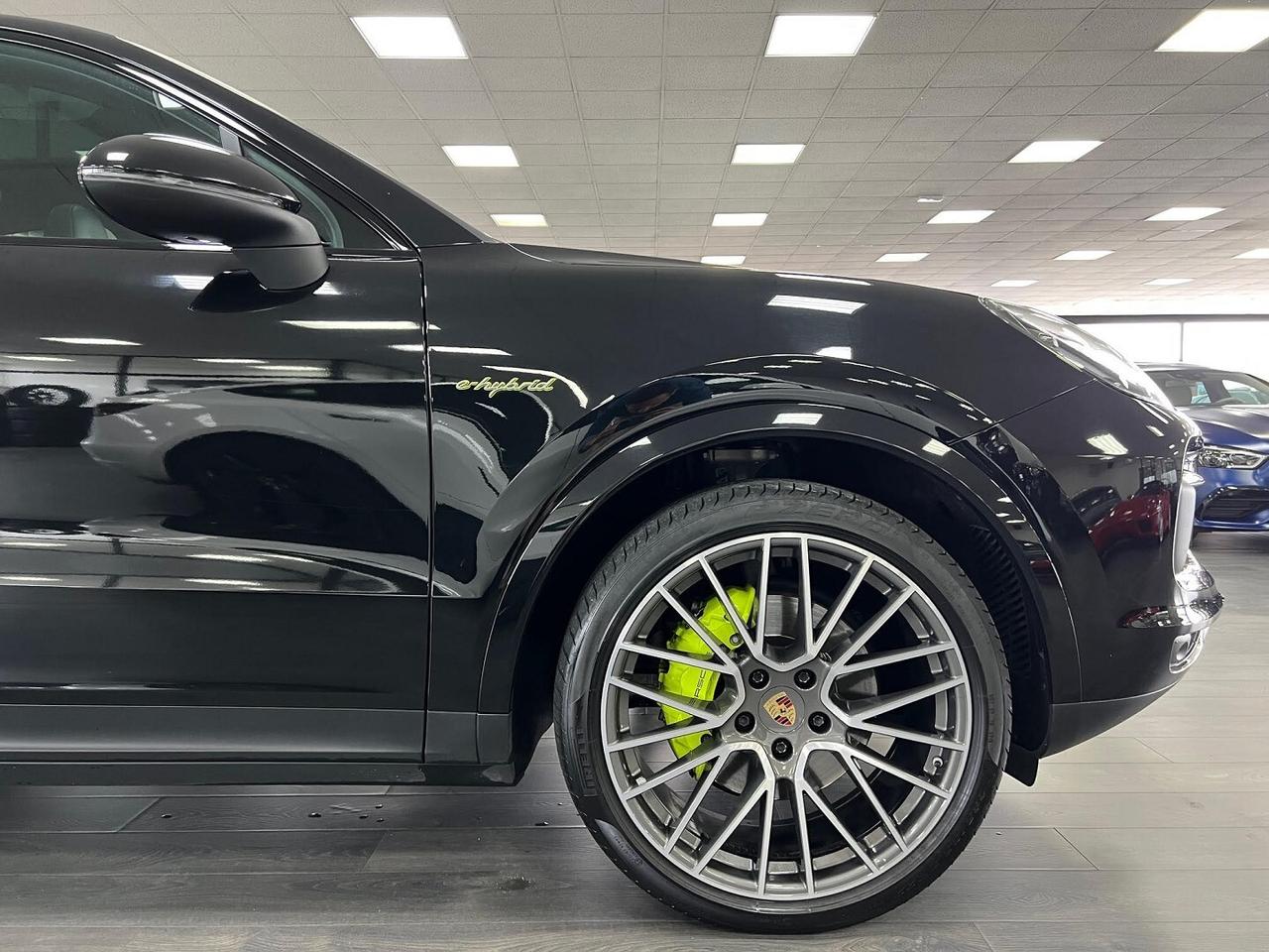 Porsche Cayenne Cayenne Coupe 3.0 Platinum Edition