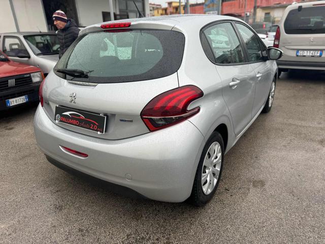 PEUGEOT 208 1.2 82cv Allure
