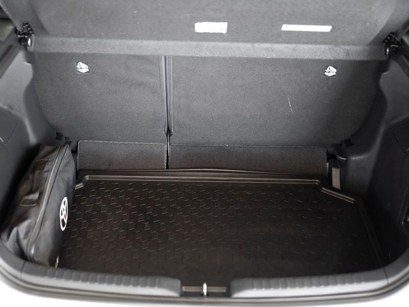 Toyota Yaris Yaris 1.0 5 porte Active