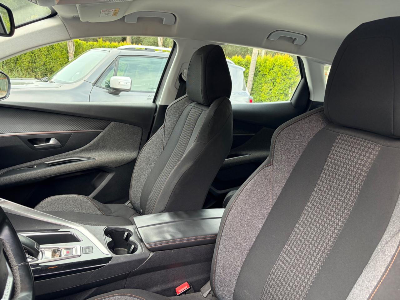 Peugeot 3008 BlueHDi 130 S&S Allure