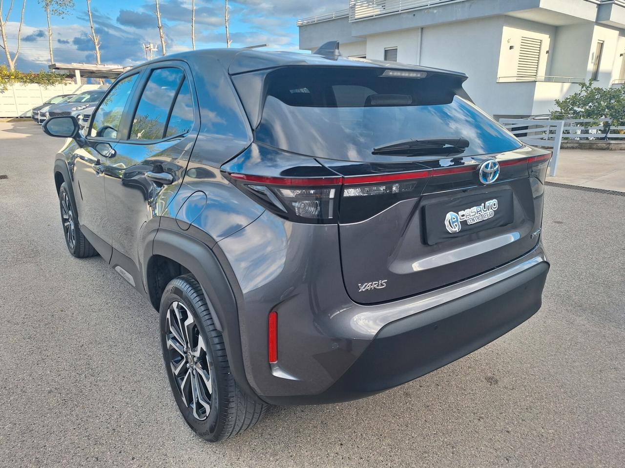 Toyota Yaris Cross 1.5 Hybrid 115cv Business NAV+RETROCAM. 2023