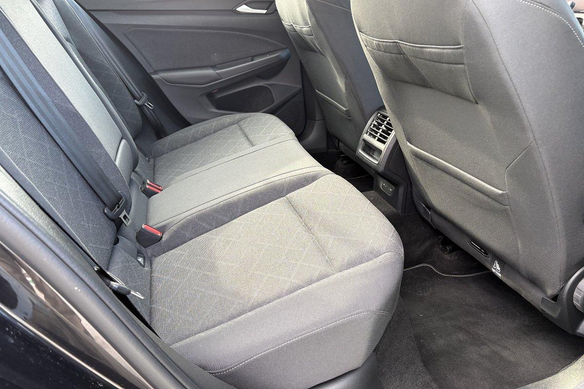 VOLKSWAGEN Golf 1.0 eTSI EVO DSG Life