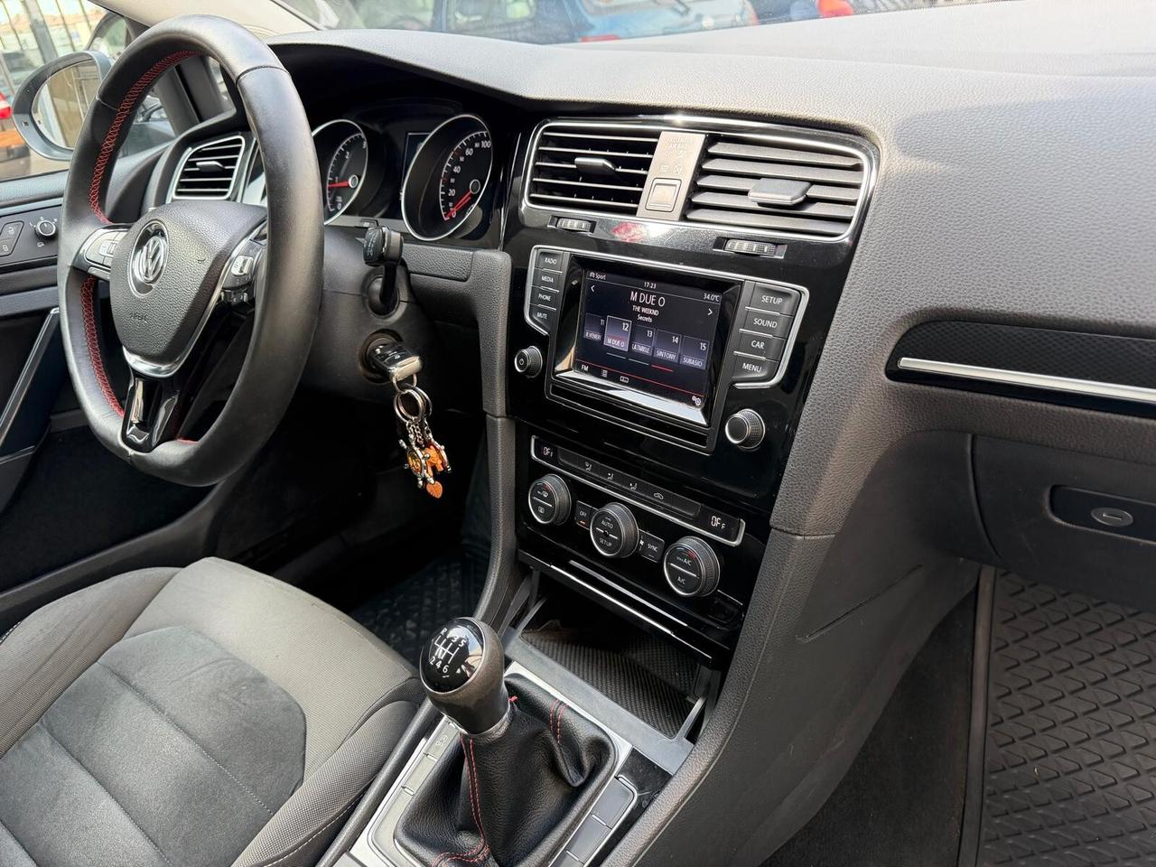 Volkswagen Golf 2.0 TDI 5p. Highline BlueMotion Technology