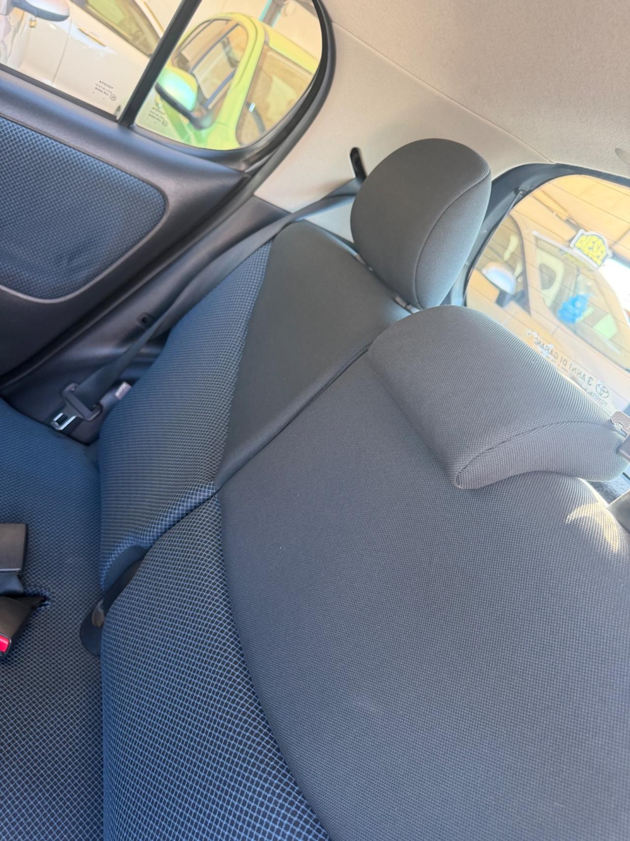 Toyota YARIS 1.0 BENZINA 2005 - SOLO 78 MILA KM