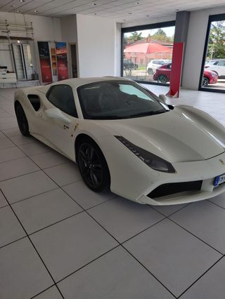 FERRARI 488 SPIDER per il tuo Week End