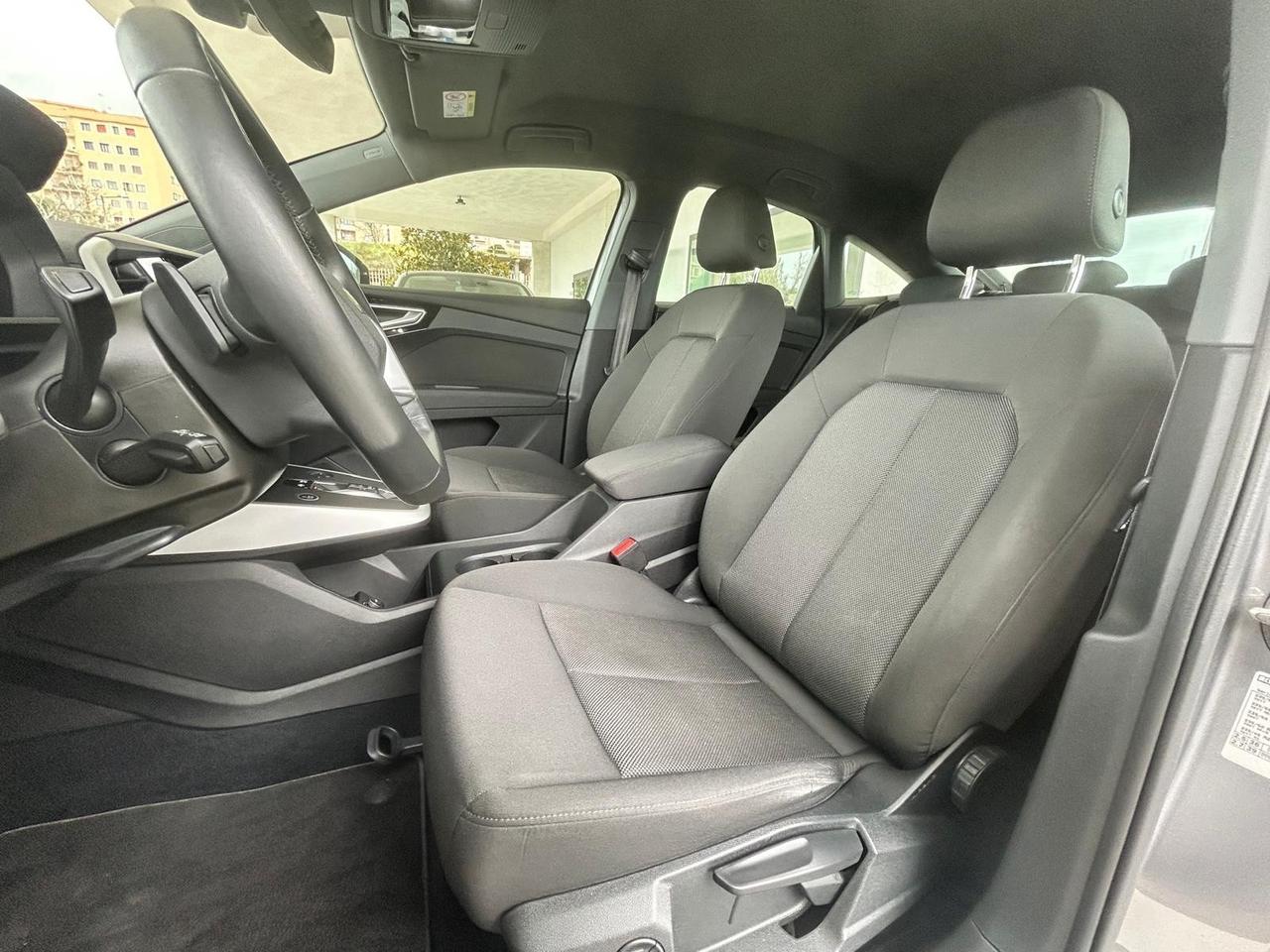 Audi Q4 40 e-tron S line edition