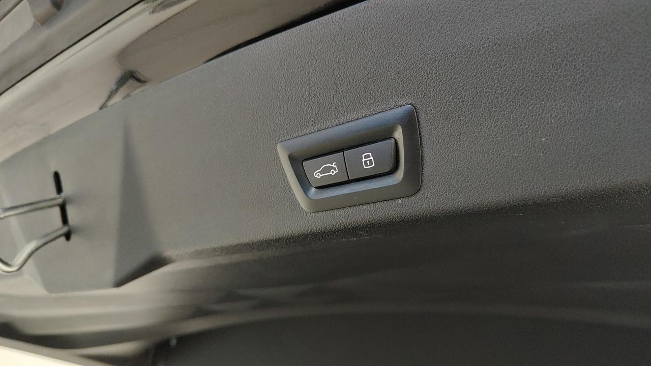 BMW XM G09 - XM 4.4 phev auto