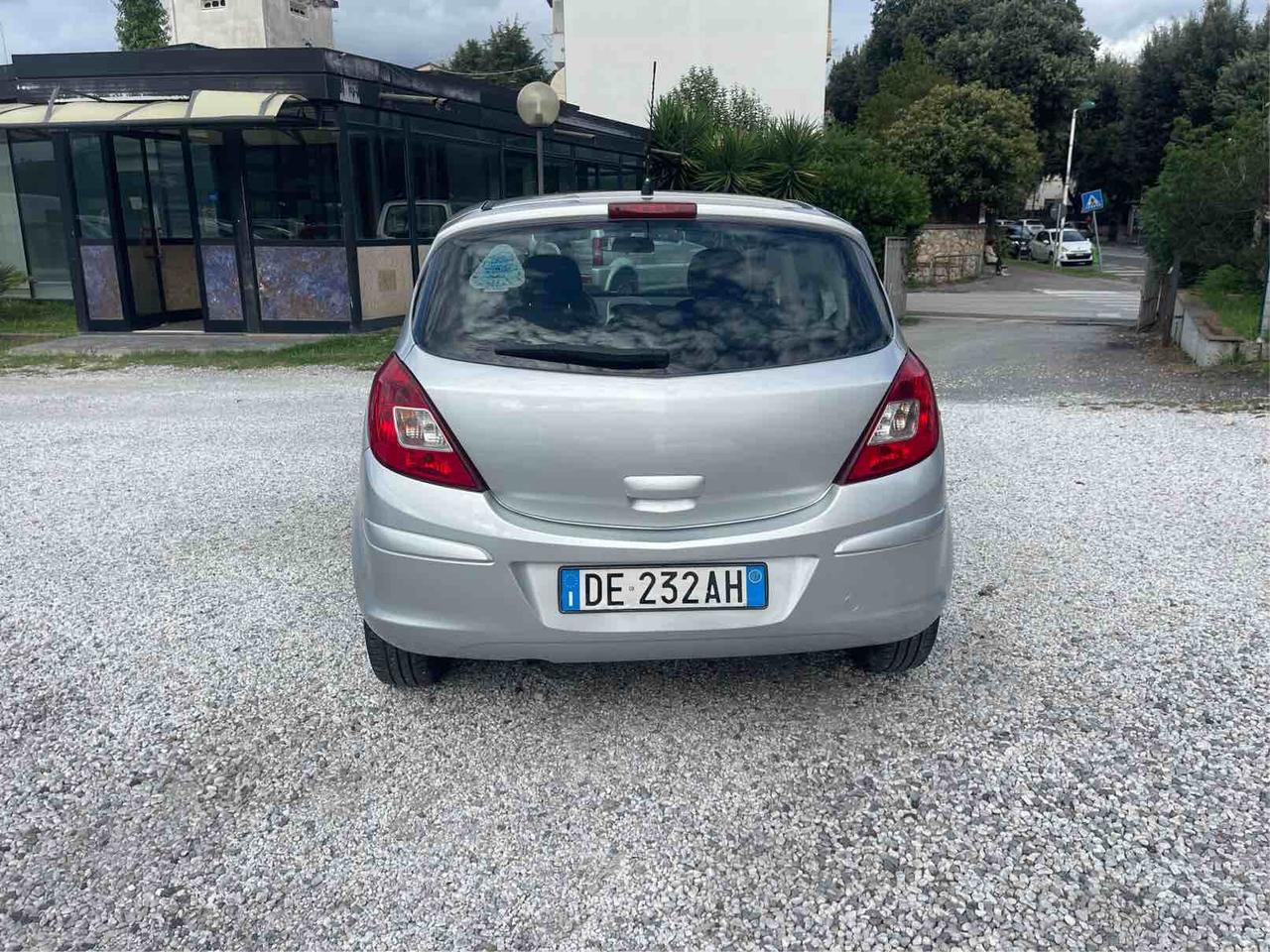 OPEL CORSA - 49 000 km -