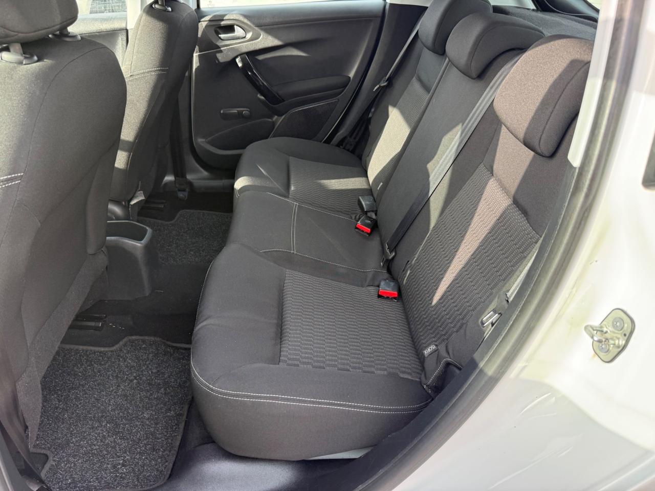 Peugeot 208 1.2 Benzina 82 5 porte Allure