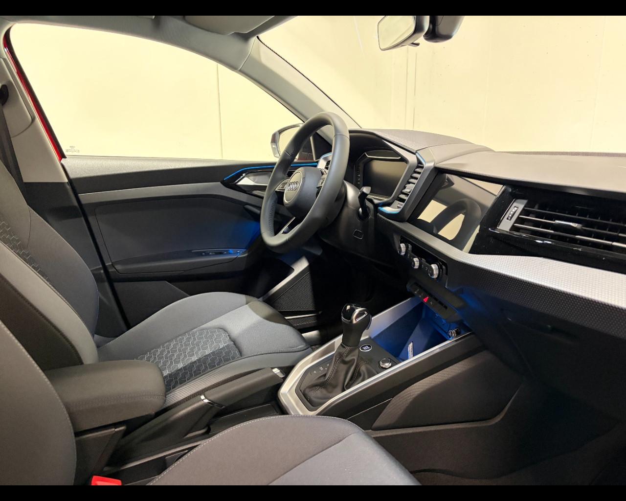AUDI A1 SPORTBACK 30 TFSI S-TRONIC IDENTITY BLACK