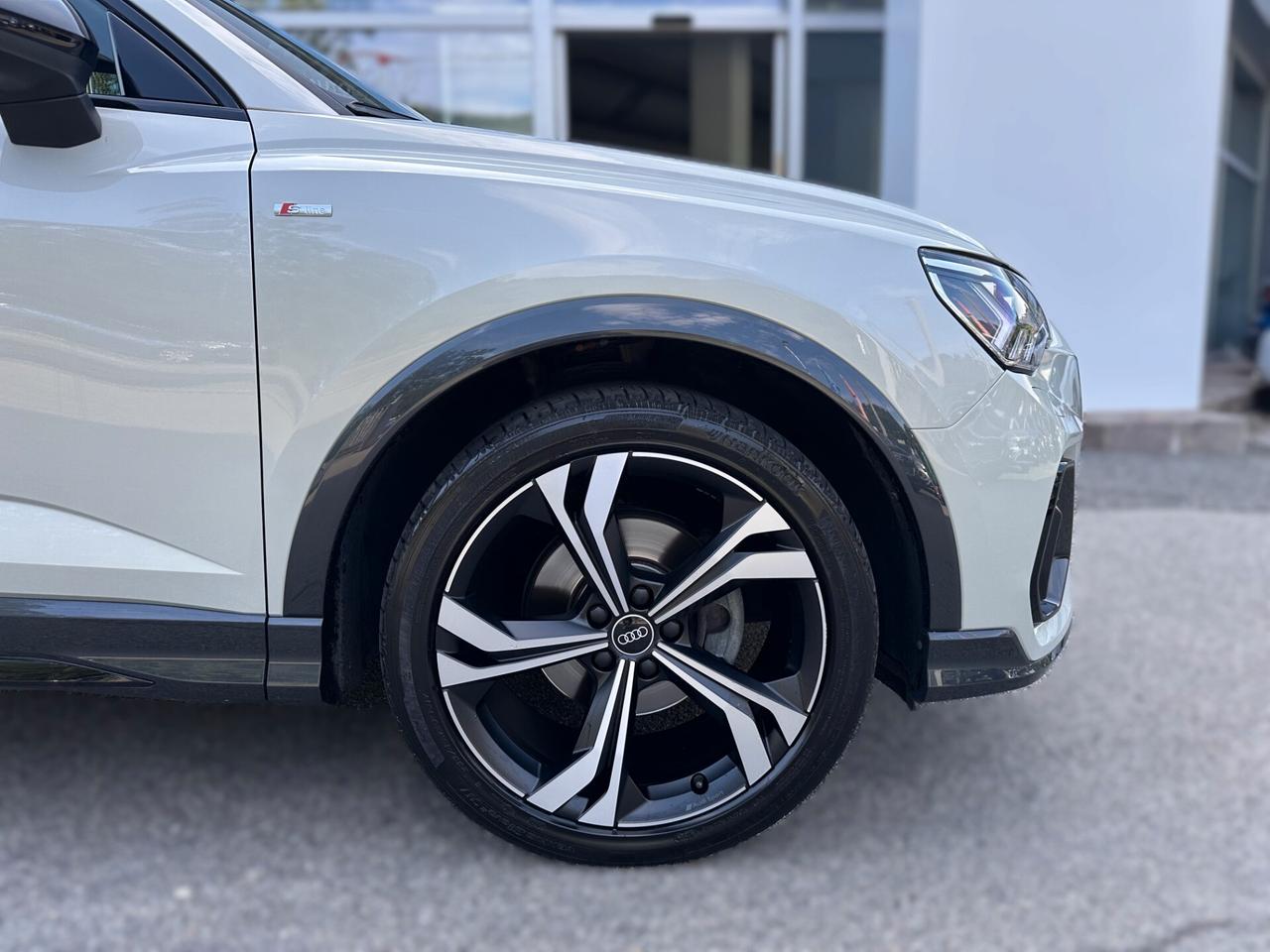 Audi Q3 SPB 40 TDI S tronic quattro Edition one