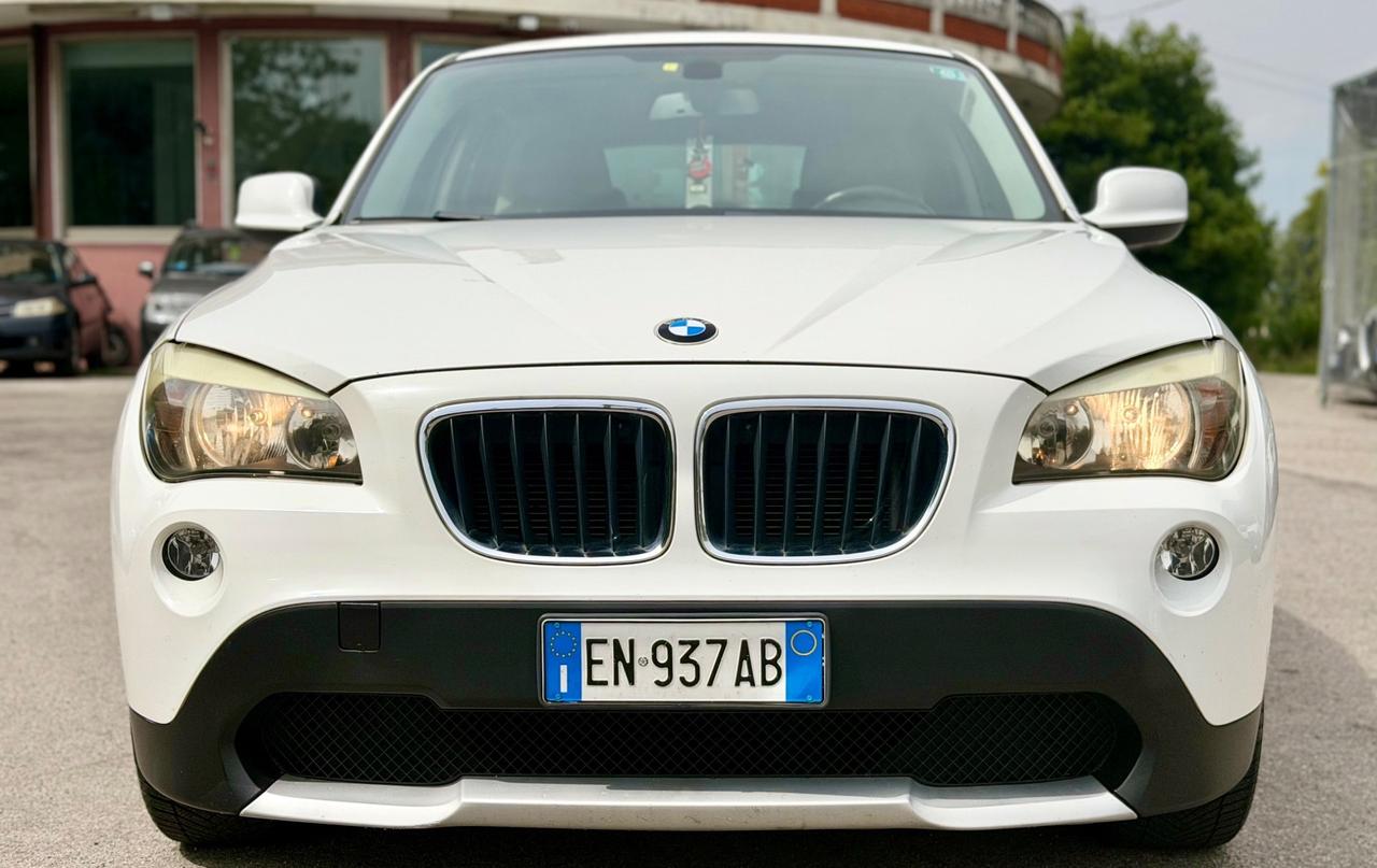 Bmw X1 xDrive 2012 CAMBIO AUTOMATICO GARANZIA 12 mesi ! ! !