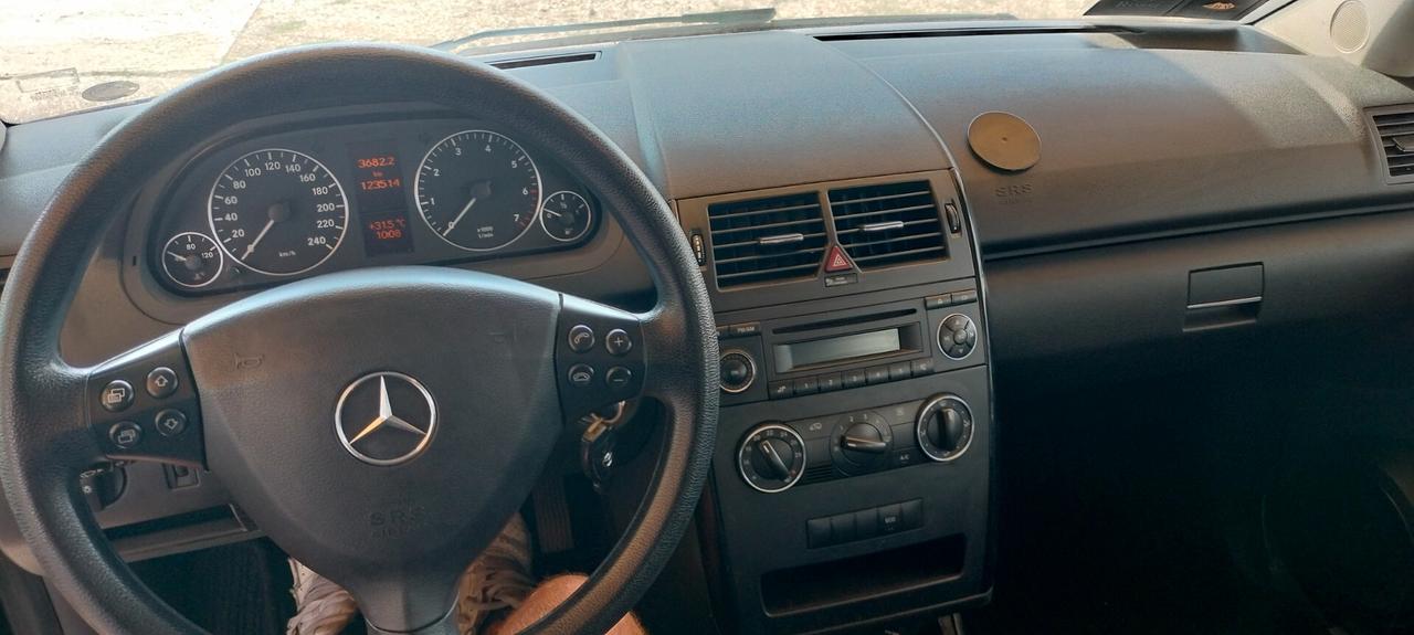 Mercedes-benz A 160 BlueEFFICIENCY Special Edition