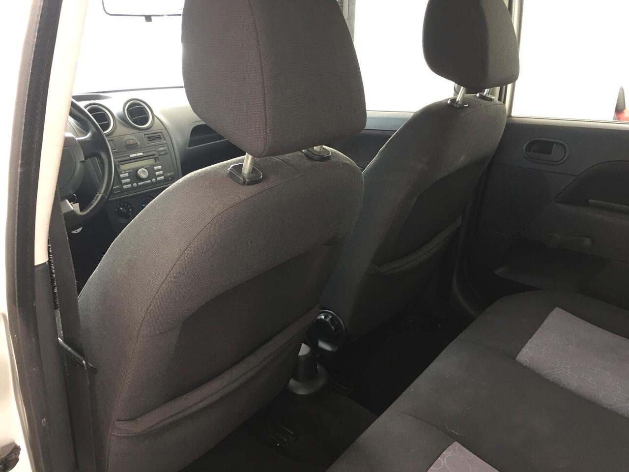 Ford Fiesta 1.2 16V 5p. Titanium